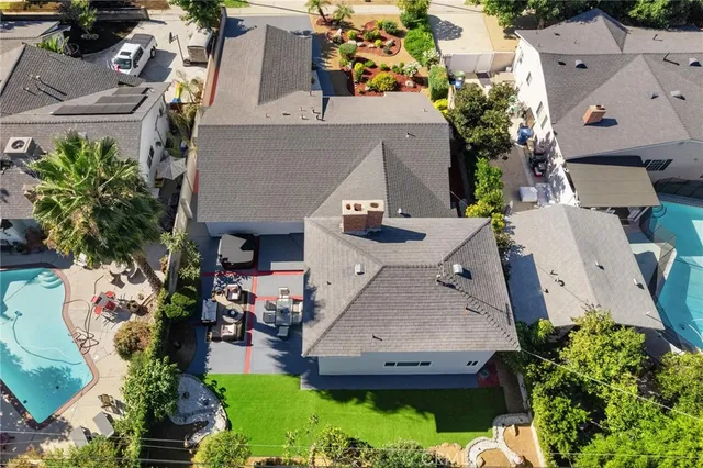 $1,275,000 | 8356 Vanalden Avenue, Northridge, CA 91324