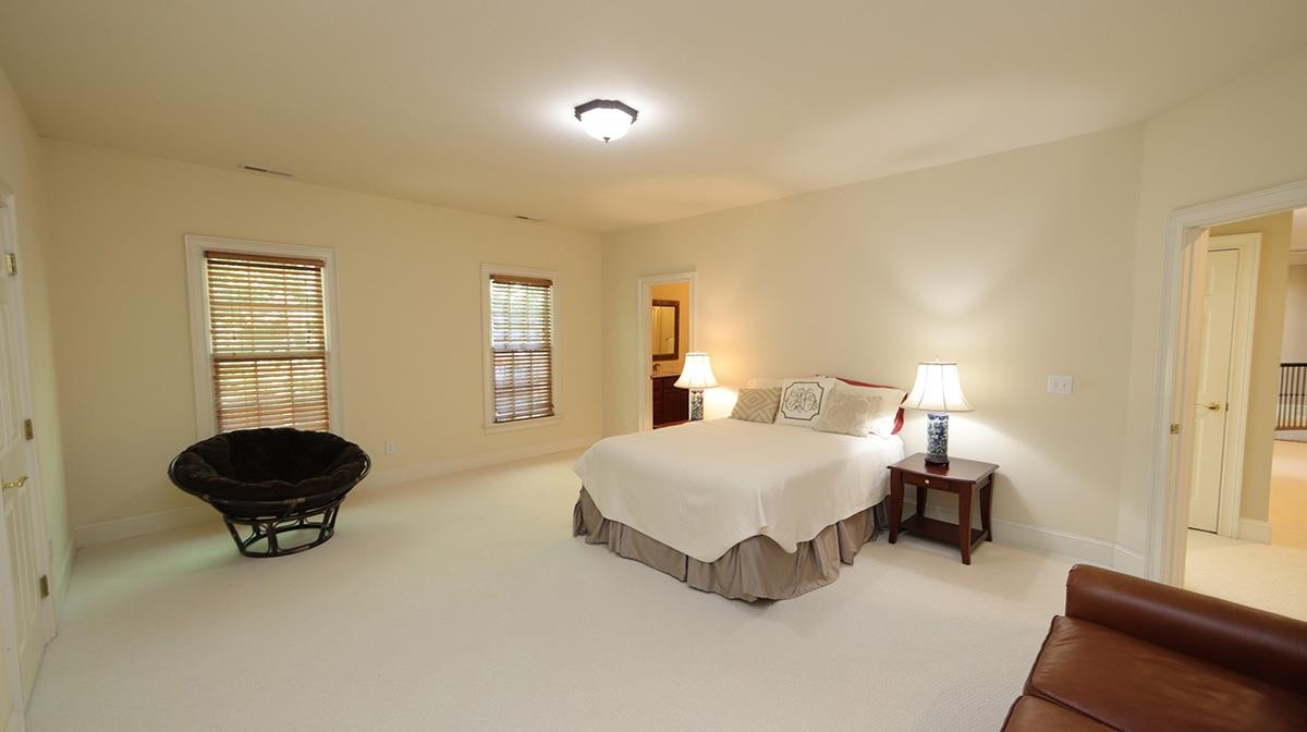 2815 Exeter Circle Raleigh, NC 27608 - Photo 18 of 23 Photo 18