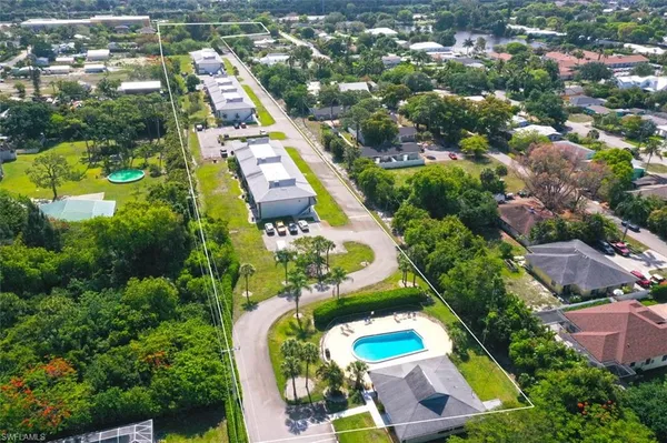 $28,500,000 | 1095 Rosemary Court, Naples, FL 34103