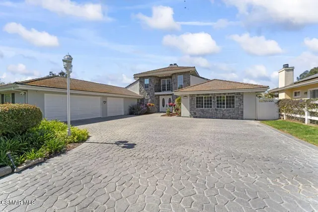 $1,995,000 | 10885 Citrus Drive, Moorpark, CA 93021