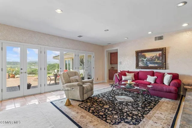 $1,995,000 | 10885 Citrus Drive, Moorpark, CA 93021