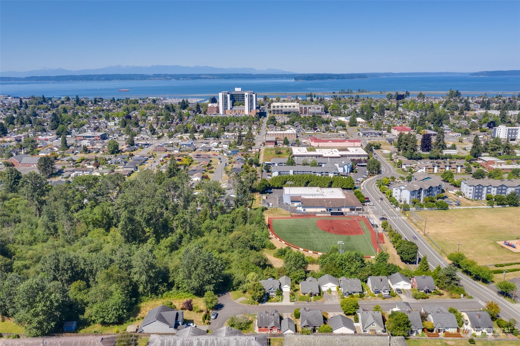 1232 Donovan Lane Everett, WA 98201 - Photo 28 of 34 a view of a city