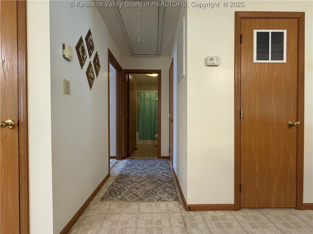 306 Ravina Road Elkview, WV 25071 - Photo 19 of 27 Gallery Image 19