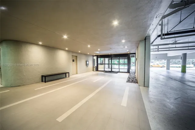 a picture of city view