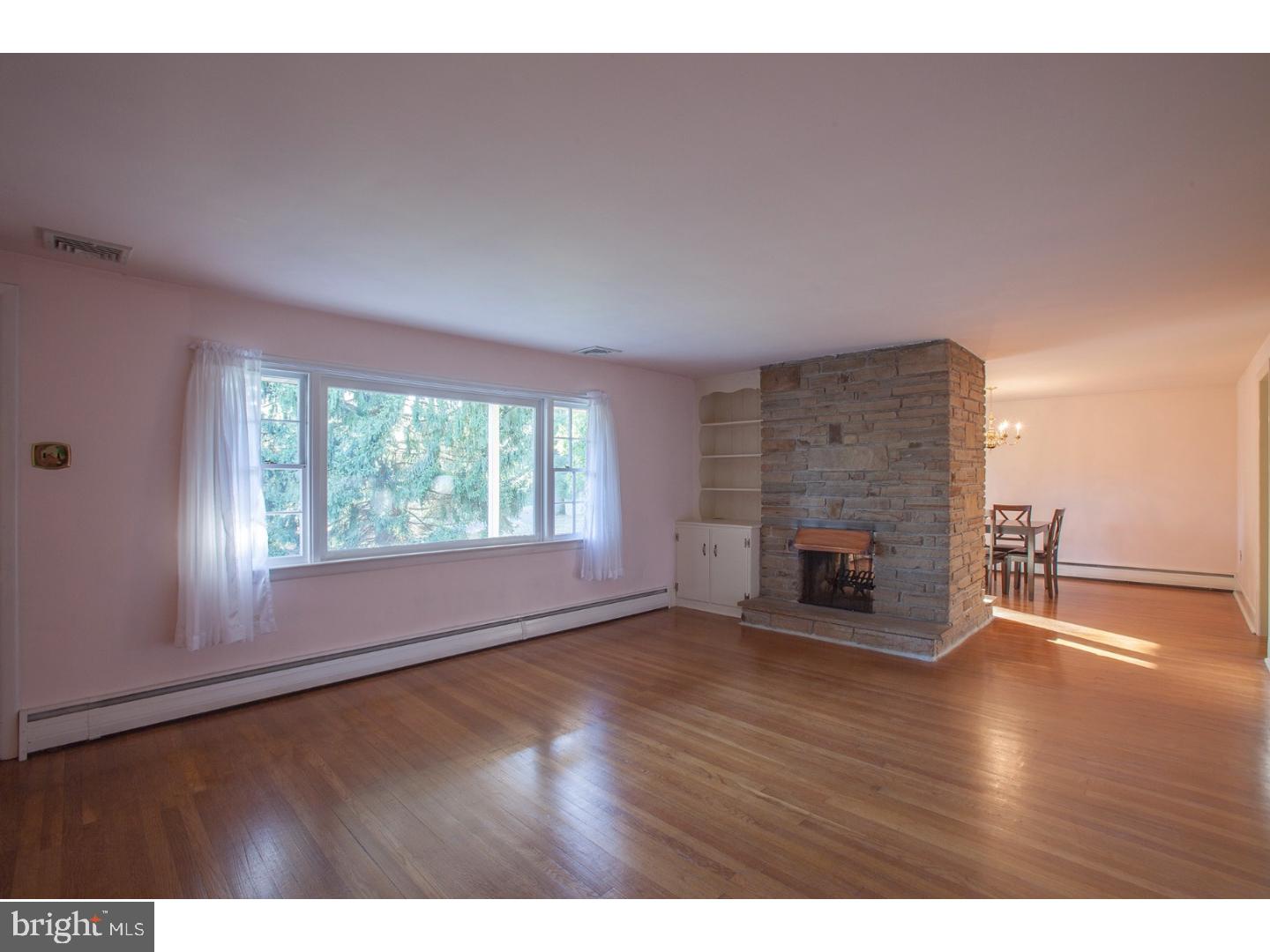 2537 Mill Road Buckingham, PA 18902 - Photo 6 of 22 Living Room