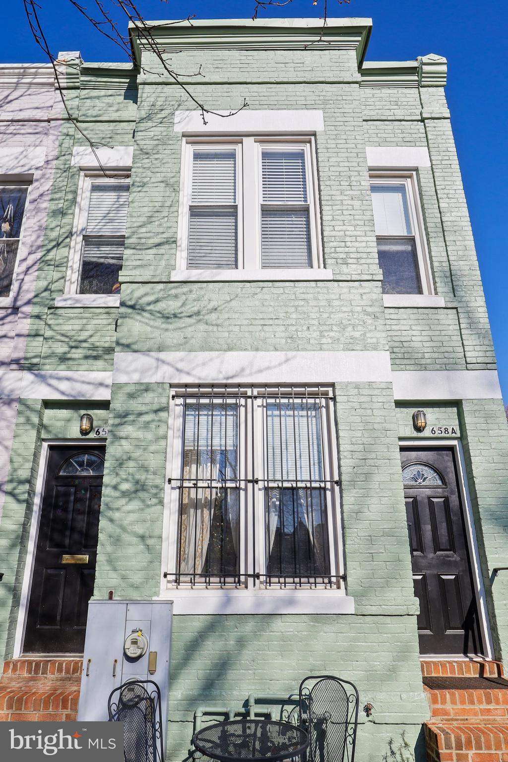 658 Morton Place Northeast Washington, DC 20002 - Photo 2 of 29