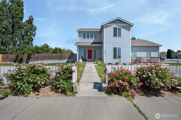 $369,900 | 510 Quintanilla Drive, Moses Lake, WA 98837