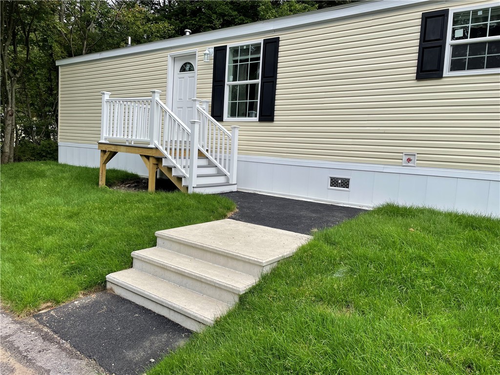 38 Diamond Hill Road Glocester, RI 02814 - Photo 2 of 17