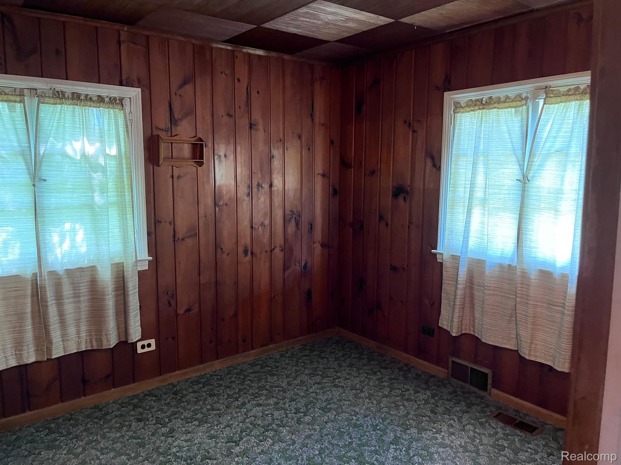 4225 Lapeer Road Port Huron, MI 48060 - Photo 8 of 19 Gallery Image 8