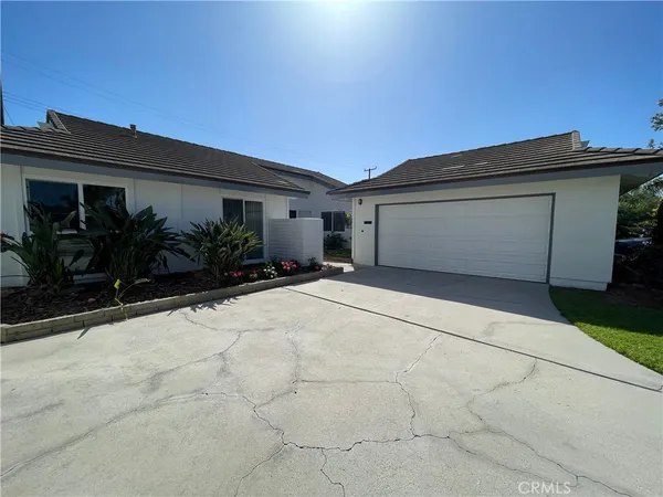 $7,000 | 9192 Christine Drive, Huntington Beach, CA 92646