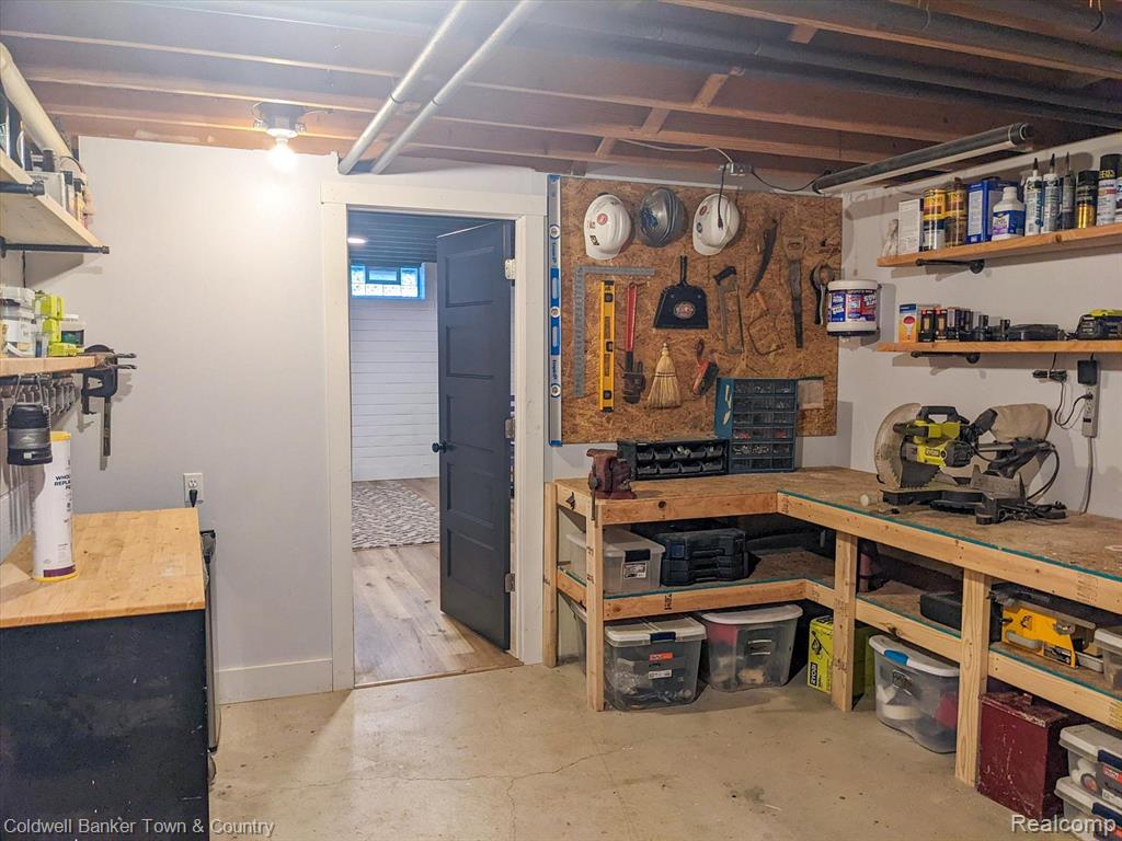 7110 Bergin Road Howell, MI 48843 - Photo 39 of 65 Gallery Image 39
