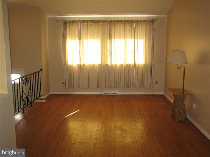 37 Colgate Road Atco, NJ 08004 - Photo 2 of 13 Gallery Image 2