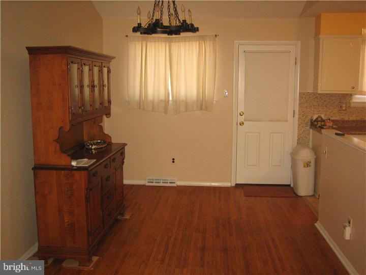 37 Colgate Road Atco, NJ 08004 - Photo 3 of 13 Gallery Image 3