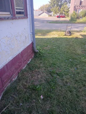 $35,900 | 105 West Pleasant Street, Freeport, IL 61032