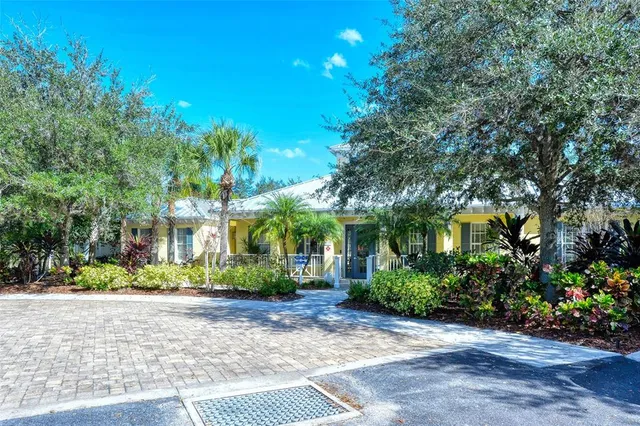 $3,600 | 5547 Key W Place, Unit C01, Bradenton, FL 34203