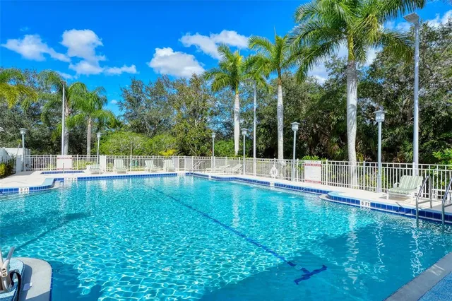 $3,600 | 5547 Key W Place, Unit C01, Bradenton, FL 34203