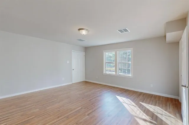 $1,799 | 409 West Main Street, Unit B, Whitesboro, TX 76273