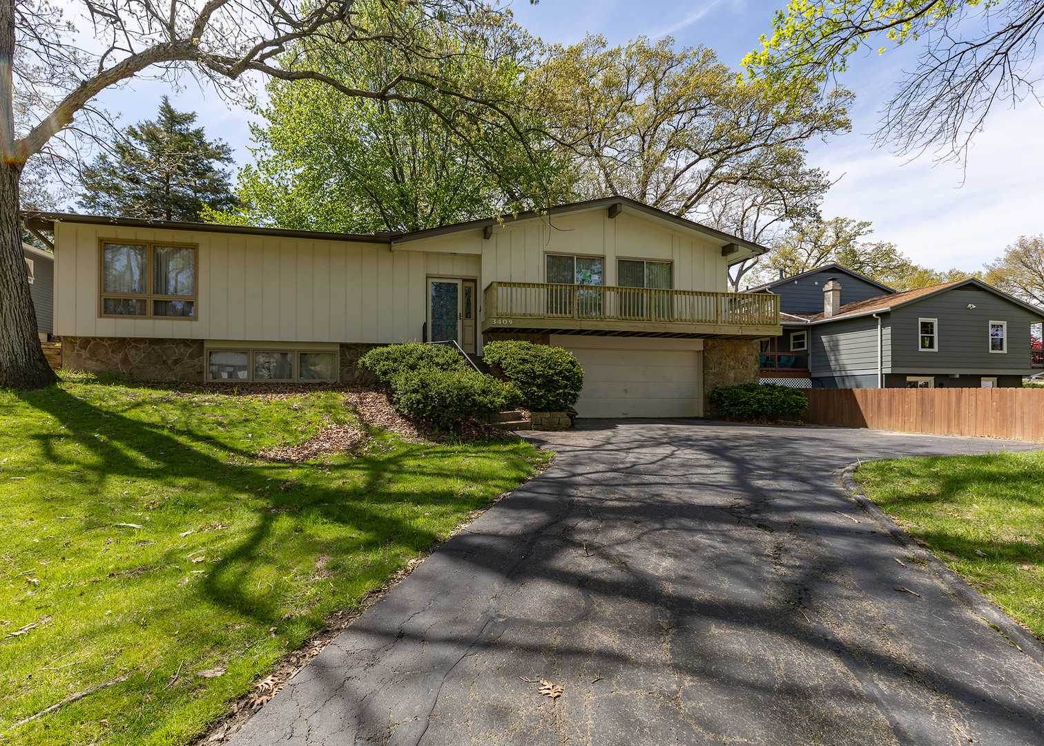 3409 52nd Street Moline, IL 61265 - Photo 2 of 28