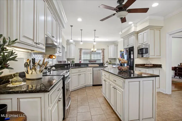 $305,000 | 2118 Paulding Road, Leakesville, MS 39451