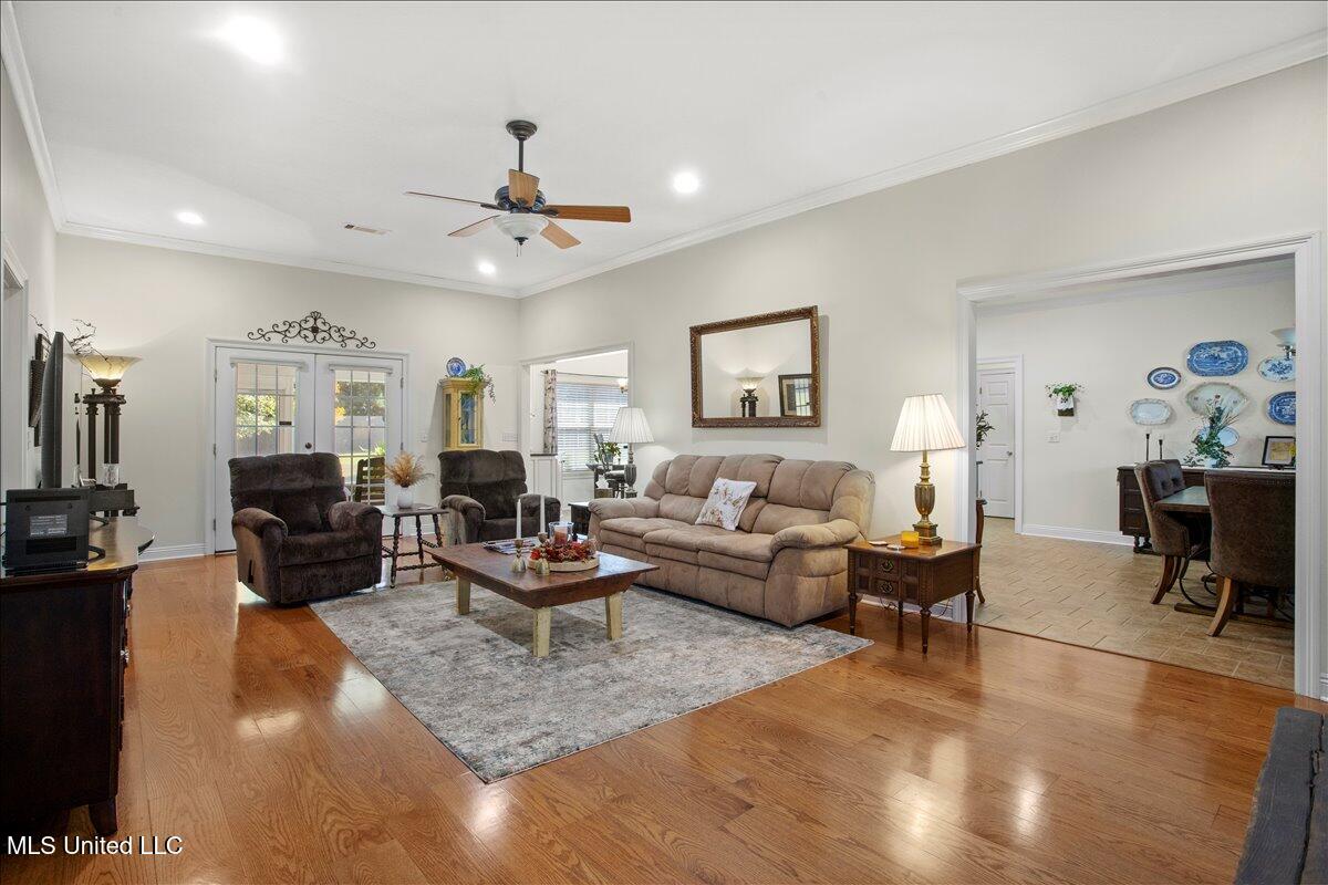 2118 Paulding Road Leakesville, MS 39451 - Photo 7 of 34 Living 1