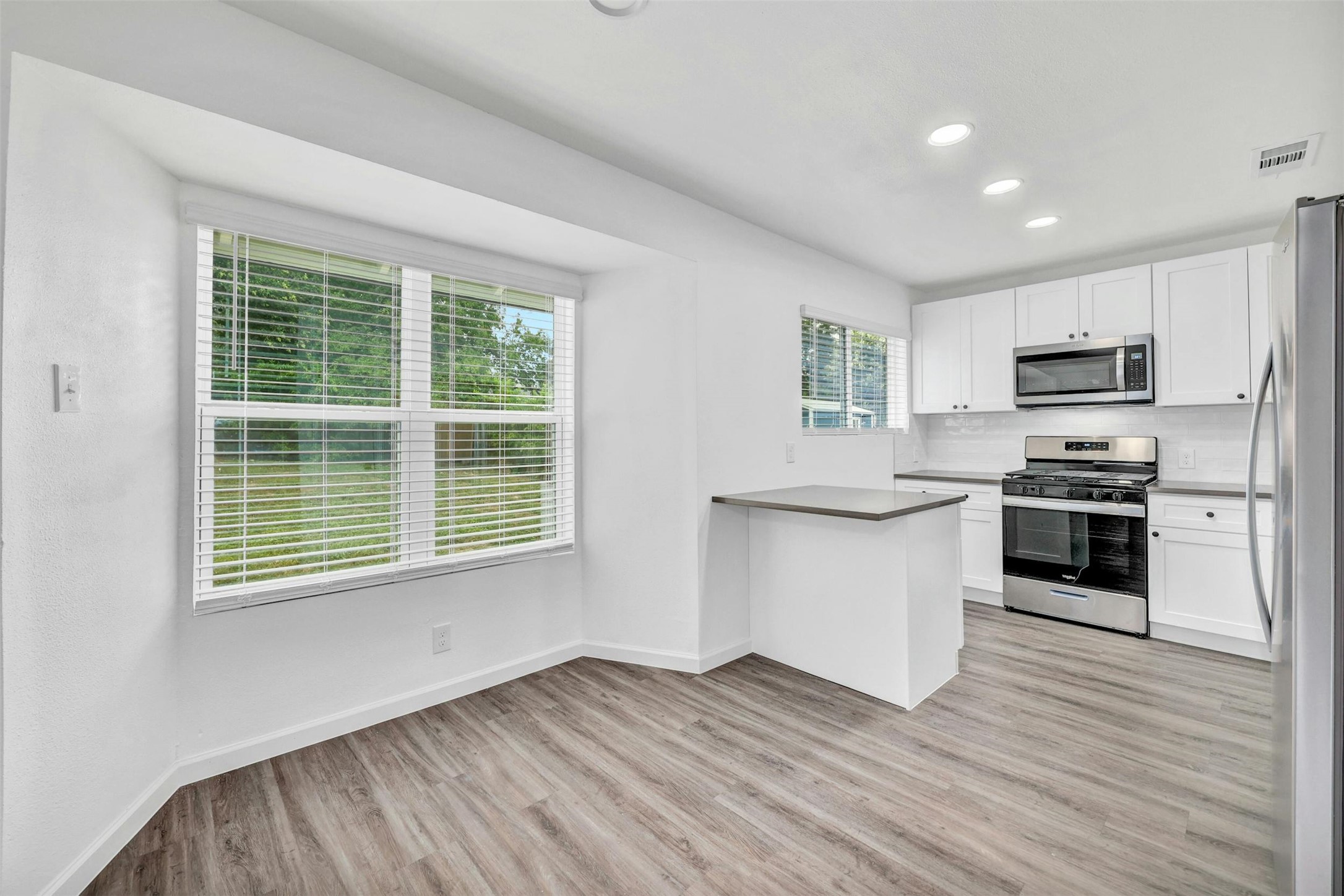 6506 King George Drive Austin, TX 78745 - Photo 12 of 21