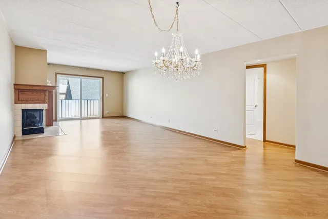 $425,000 | 724 12th Street, Unit 105, Wilmette, IL 60091