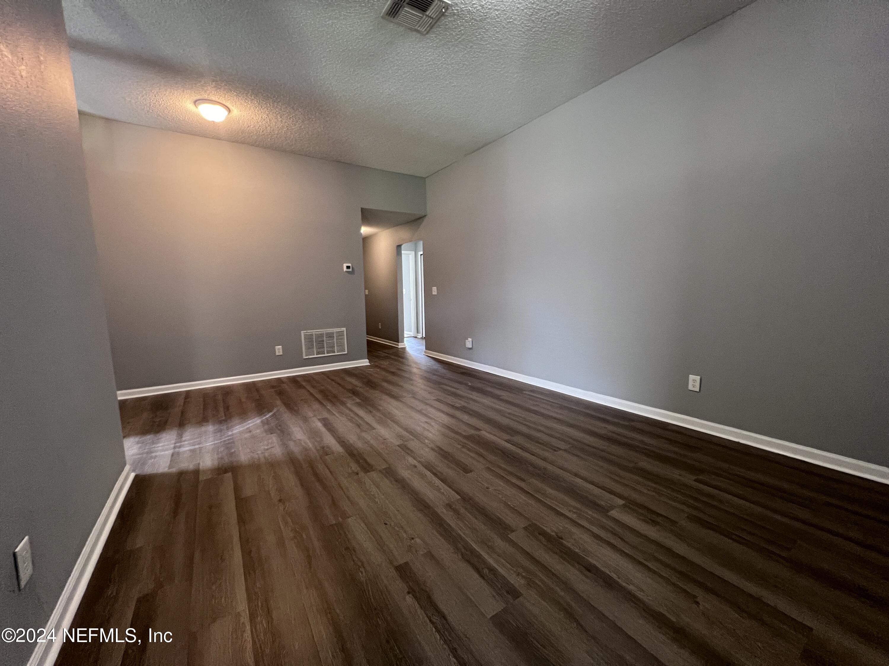 8701 Springtree Road Jacksonville, FL 32210 - Photo 7 of 28 IMG_3785