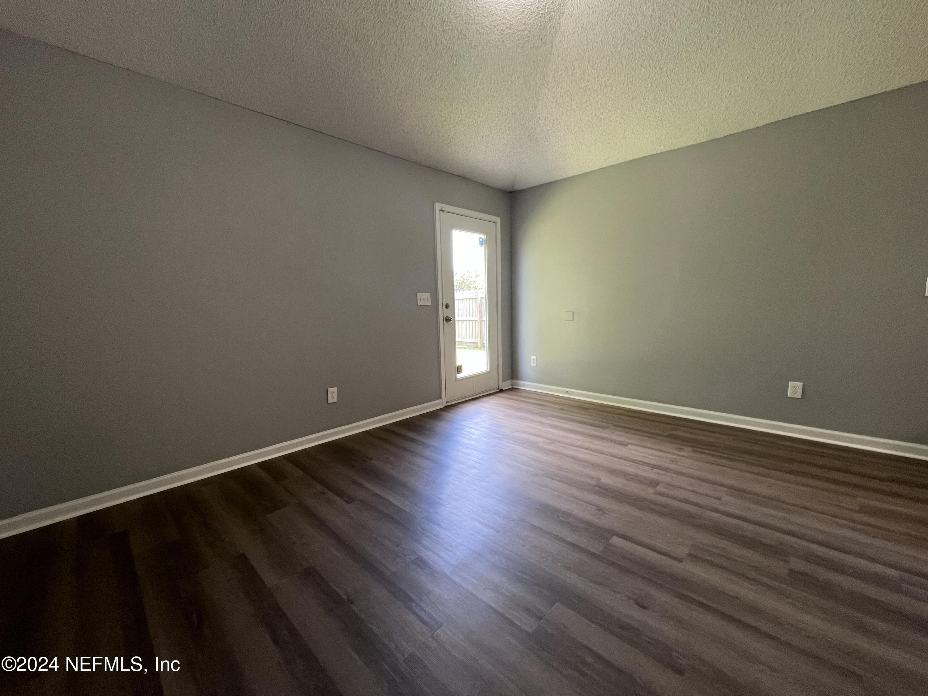 8701 Springtree Road Jacksonville, FL 32210 - Photo 9 of 28 IMG_3786