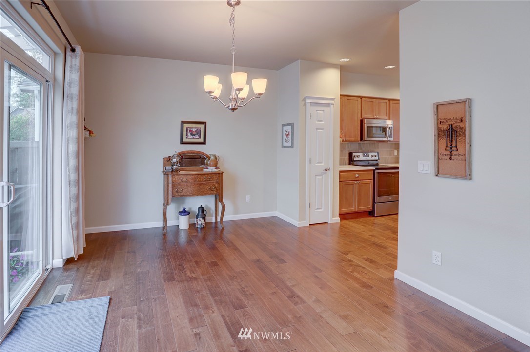 4643 Rochelle Street Southeast Lacey, WA 98503 - Photo 5 of 25 Gallery Image 5