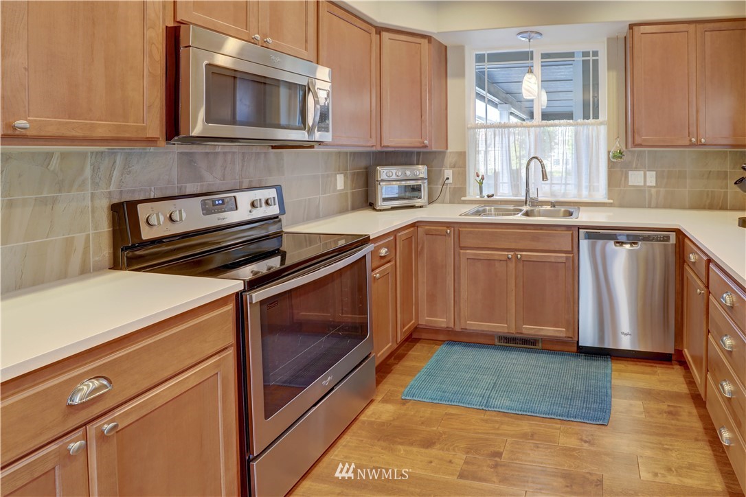 4643 Rochelle Street Southeast Lacey, WA 98503 - Photo 8 of 25 Gallery Image 8