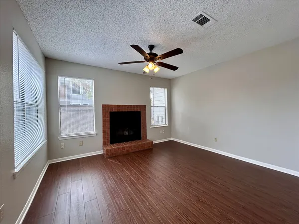 $1,395 | 8910 Schick Road, Unit C, Austin, TX 78729