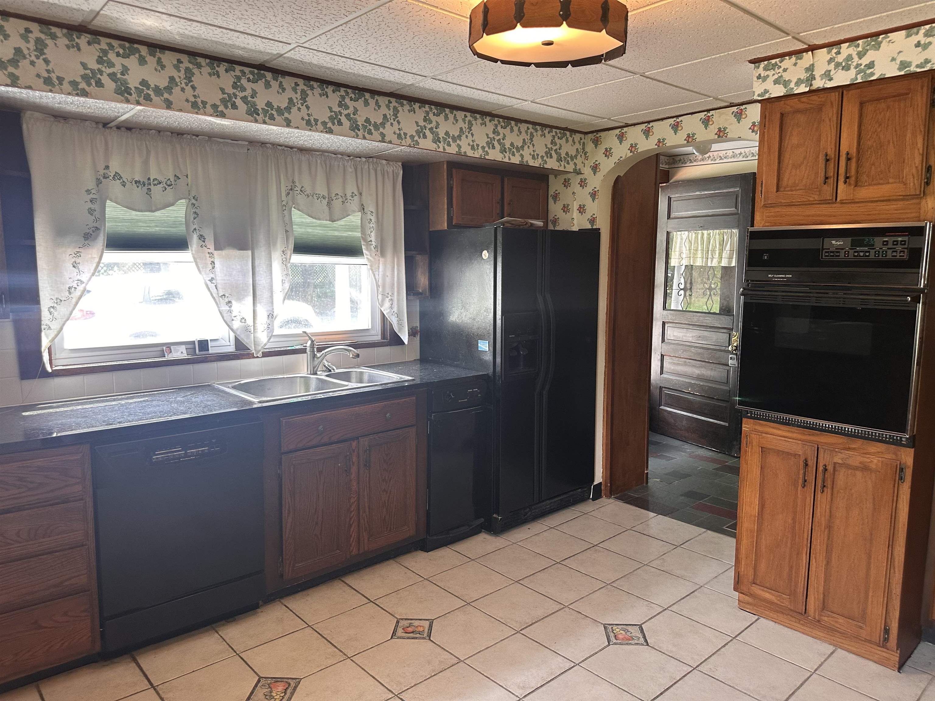 102 Bank Street Lebanon, NH 03766 - Photo 7 of 17