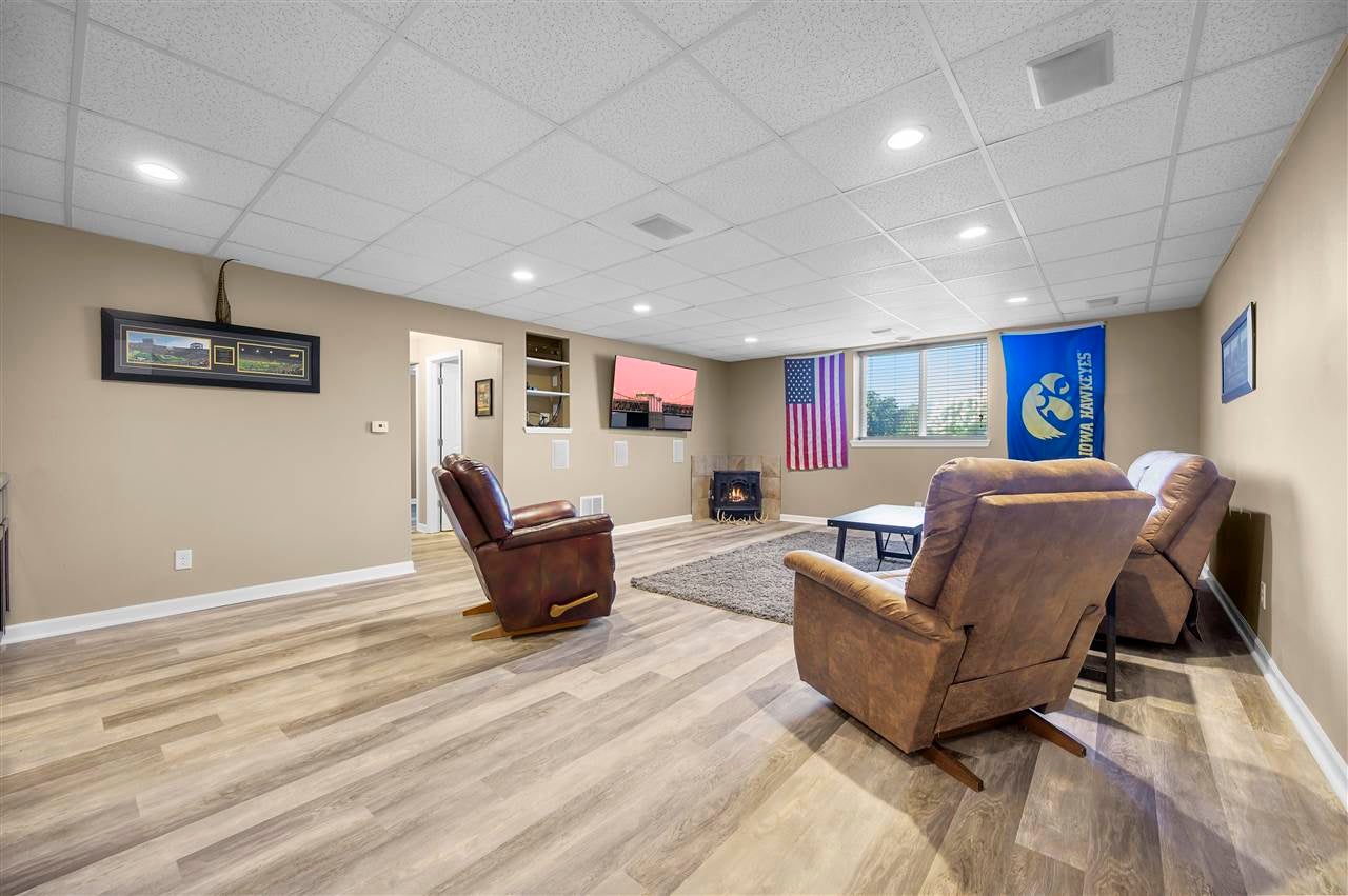 6103 Ridgewood Meadows Lane Northeast Cedar Rapids, IA 52411 - Photo 20 of 33 Gallery Image 20