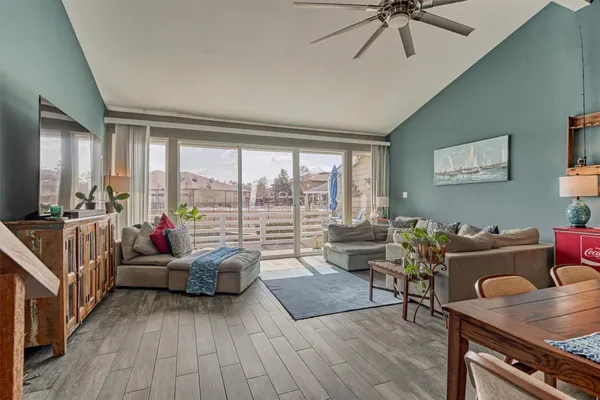 $449,900 | 1 April Point Drive South, Montgomery, TX 77356