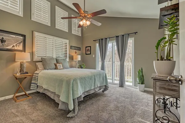 $449,900 | 1 April Point Drive South, Montgomery, TX 77356