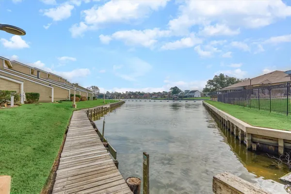 $449,900 | 1 April Point Drive South, Montgomery, TX 77356