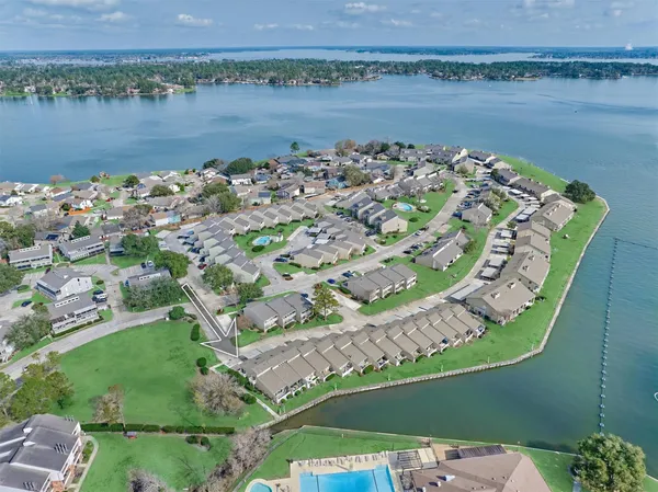 $449,900 | 1 April Point Drive South, Montgomery, TX 77356