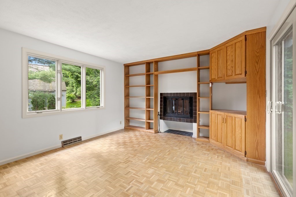 5 Potter Pond, Unit 5 Lexington, MA 02421 - Photo 19 of 39 Gallery Image 19