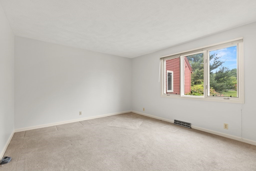 5 Potter Pond, Unit 5 Lexington, MA 02421 - Photo 27 of 39 Gallery Image 27
