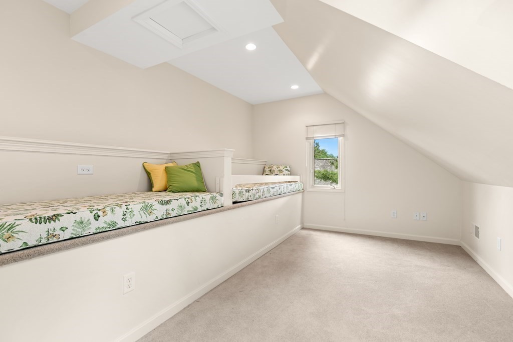 5 Potter Pond, Unit 5 Lexington, MA 02421 - Photo 31 of 39 Gallery Image 31