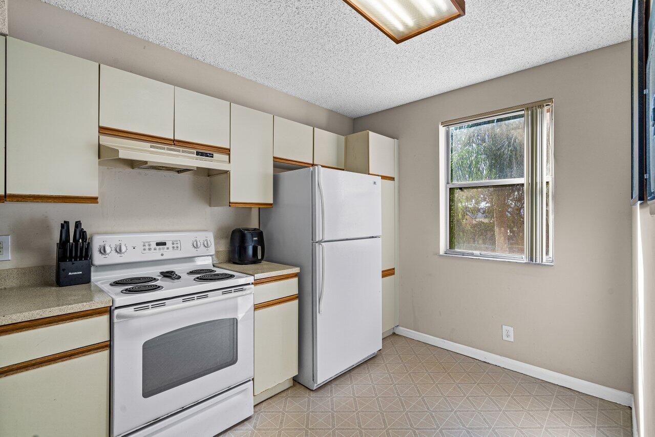 9001 Wiles Road, Unit 201 Coral Springs, FL 33067 - Photo 8 of 15 019-9001WilesRoad-201-CoralSprings-FL-33