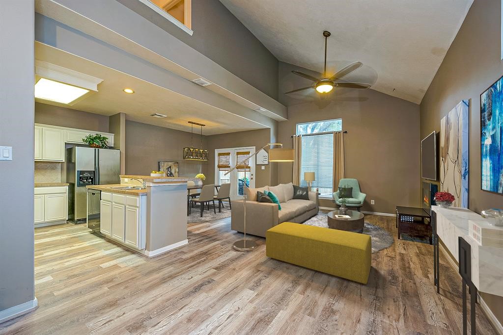 18923 Crescent Fountain Road Spring, TX 77388 - Photo 4 of 27 Virtually staged Living room