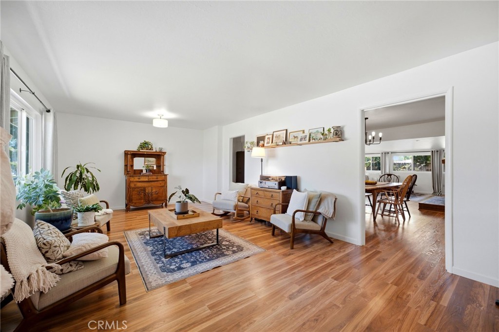 8755 Delano Drive Riverside, CA 92503 - Photo 5 of 42