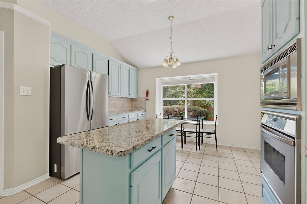 320 Elizabeth Trail Murphy, TX 75094 - Photo 15 of 36