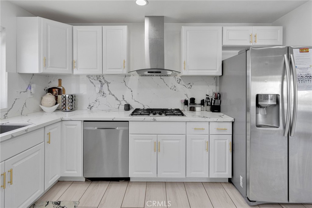 16081 Tude Road Apple Valley, CA 92307 - Photo 17 of 66