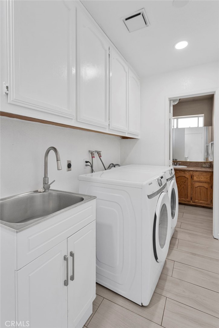 16081 Tude Road Apple Valley, CA 92307 - Photo 22 of 66