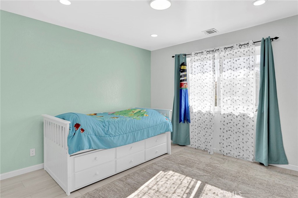 16081 Tude Road Apple Valley, CA 92307 - Photo 24 of 66