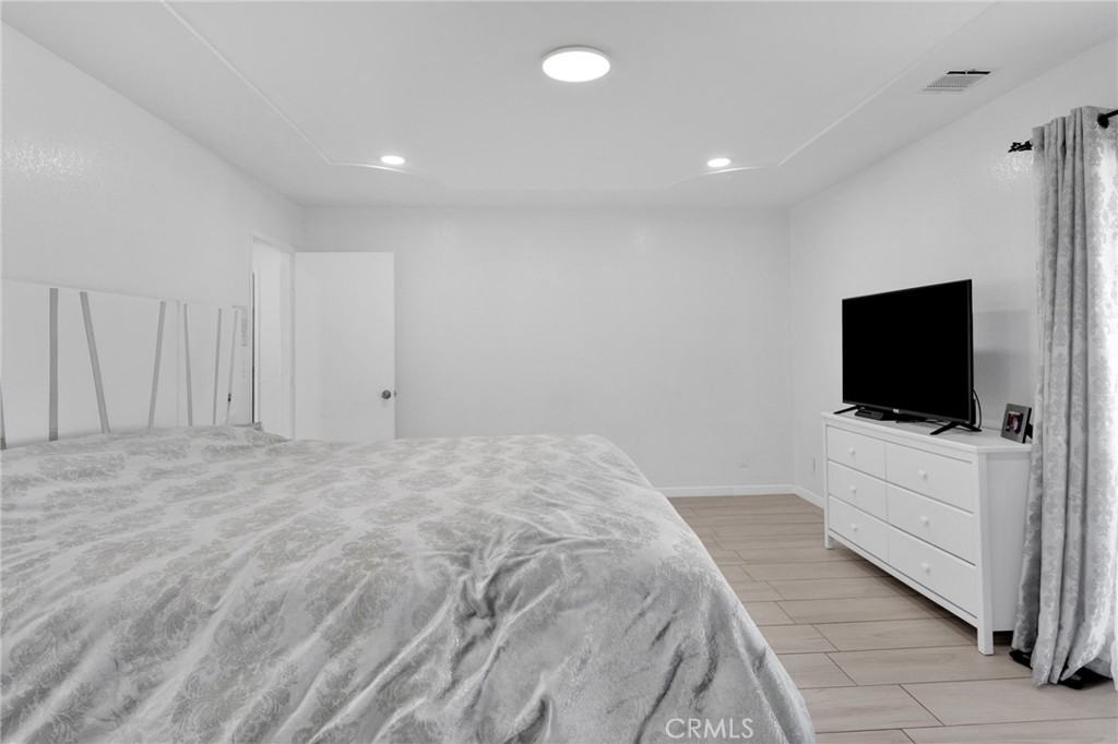 16081 Tude Road Apple Valley, CA 92307 - Photo 37 of 66