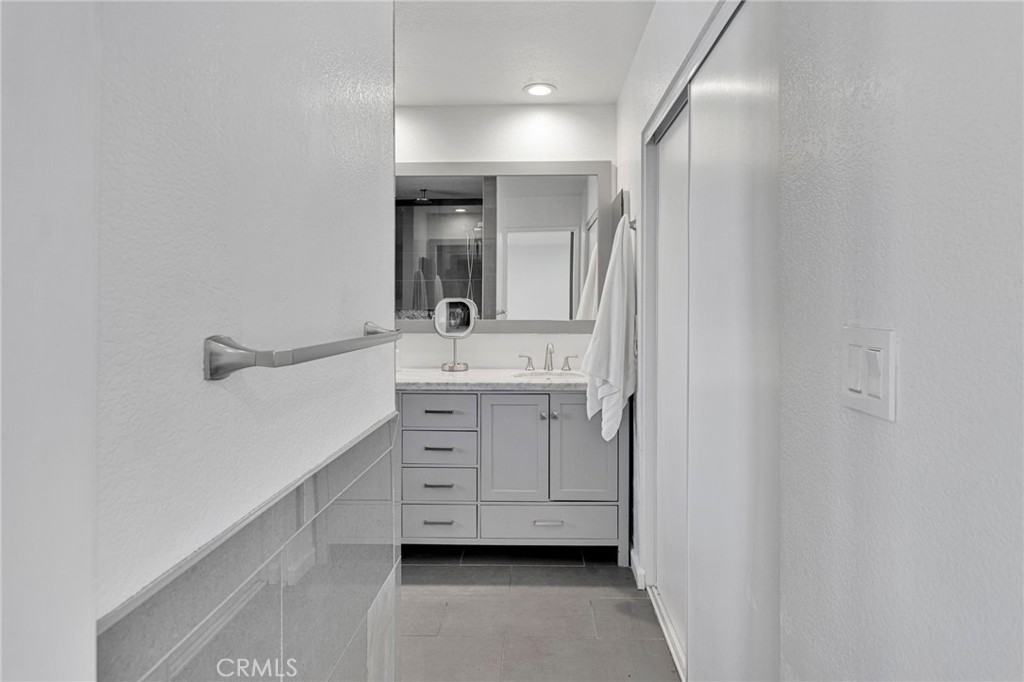 16081 Tude Road Apple Valley, CA 92307 - Photo 38 of 66