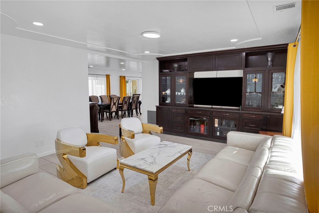 16081 Tude Road Apple Valley, CA 92307 - Photo 10 of 66